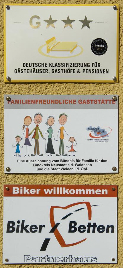 Landgasthof Zum Goldenen Loewen 모오스바흐 외부 사진