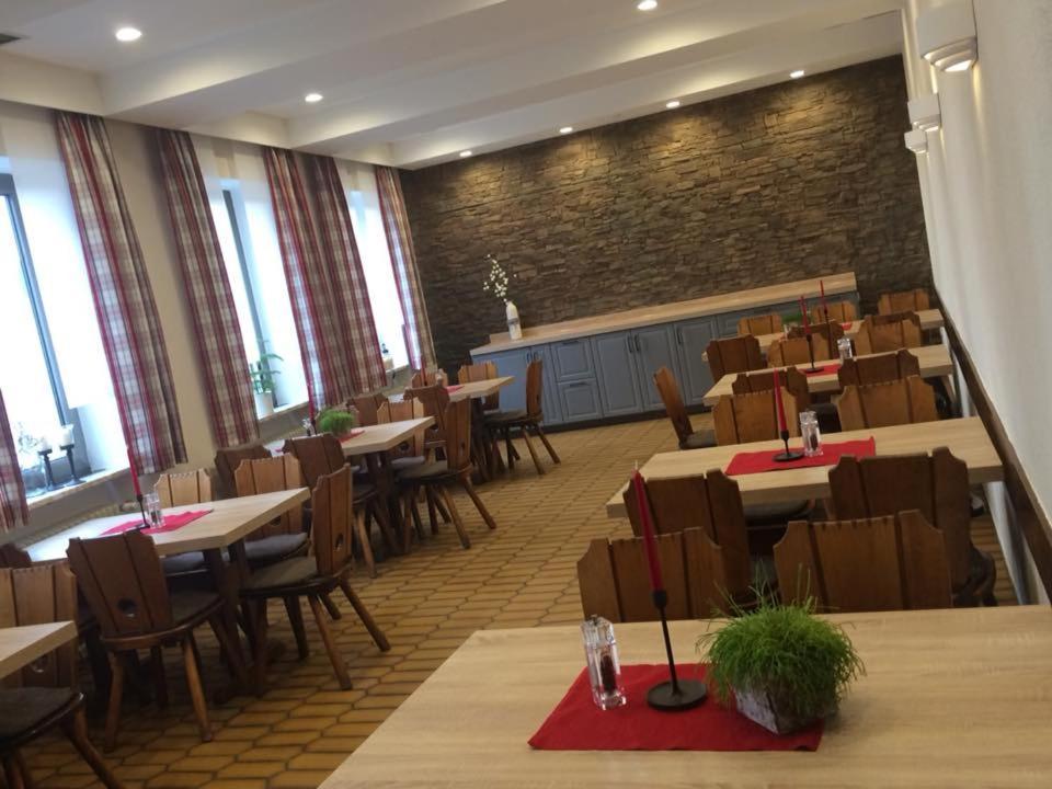 Landgasthof Zum Goldenen Loewen 모오스바흐 외부 사진